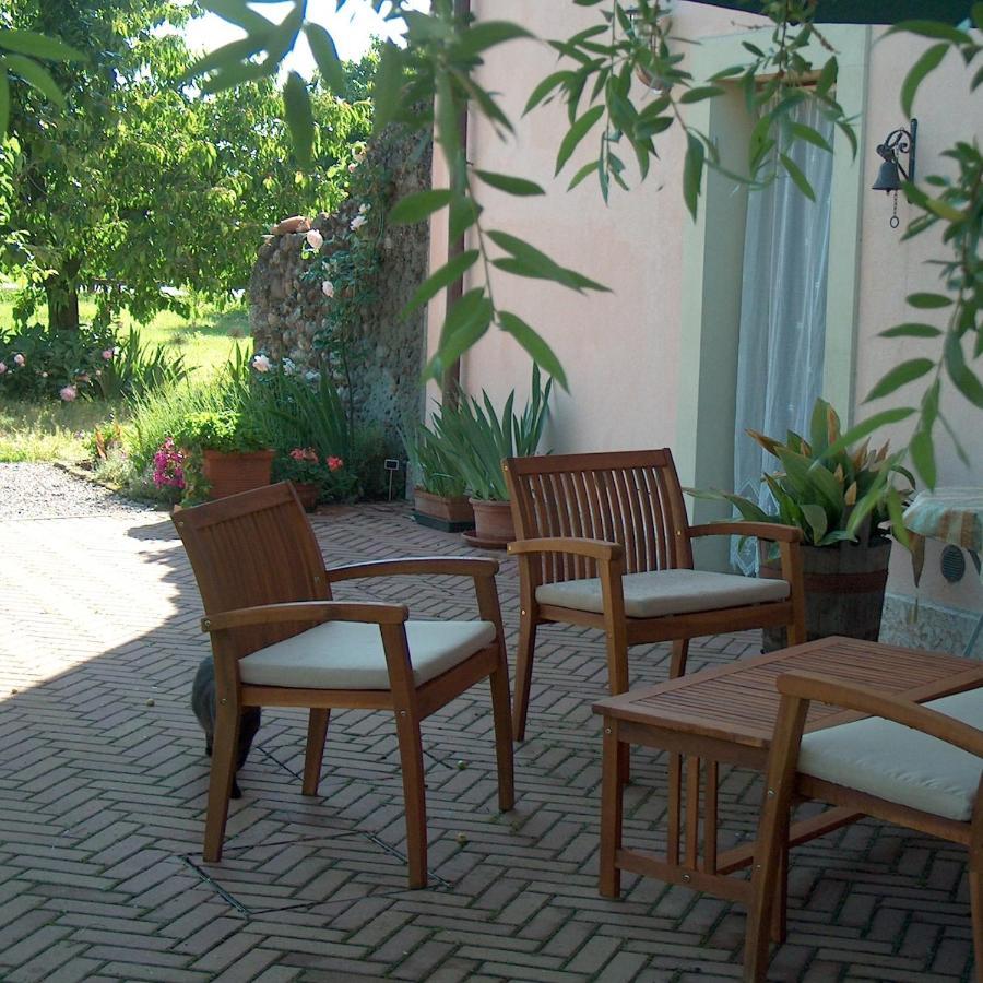 Una Casa Di Campagna Дособуоно Екстериор снимка