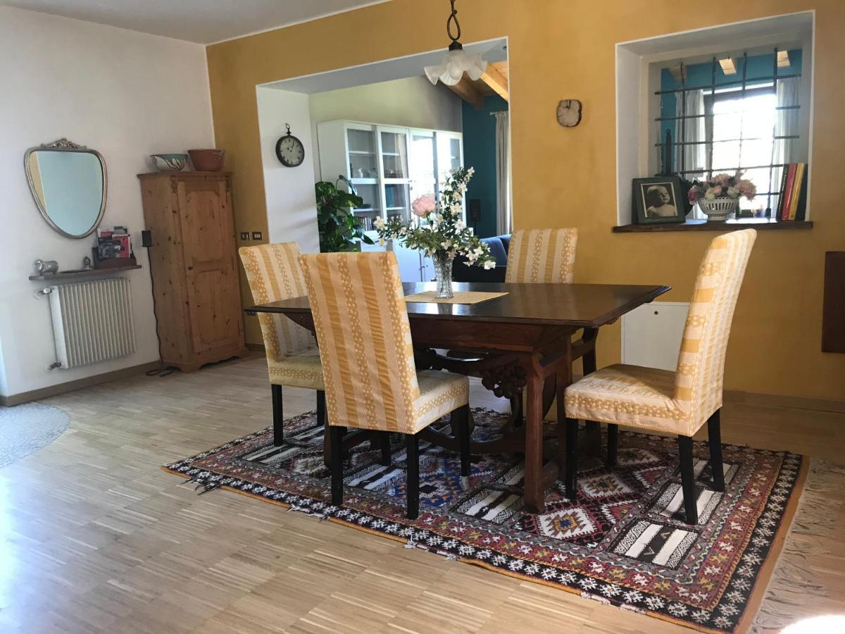 Una Casa Di Campagna Дособуоно Екстериор снимка
